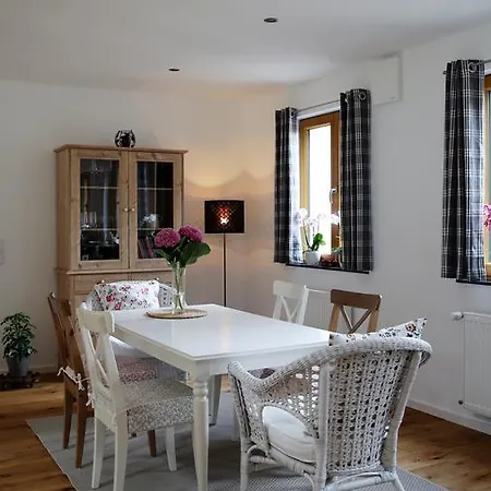 Am Alten Bahnhof Apartment *